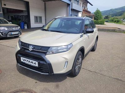 Nuova Suzuki Vitara Comfort 110 CV (80 kW) 2026 Savanna/cosmic. SUV