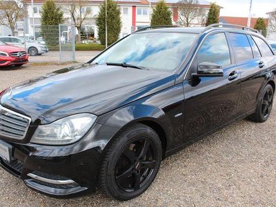 Gebraucht Mercedes C200 Elegance 136 PS (100 kW) 2012 Schwarz Kombi