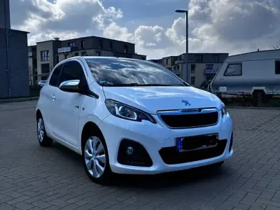 Gebraucht Peugeot 108 Style 69 PS (50 kW) 2016 Weiß Kleinwagen