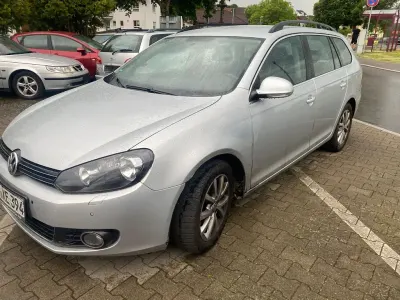 Gebraucht VW Golf VI Highline 122 PS (89 kW) 2010 Silber Kleinwagen