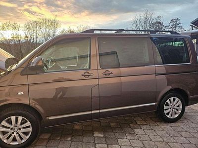 Gebraucht VW Multivan Highline 179 PS (131 kW) 2015 Van / Kleinbus