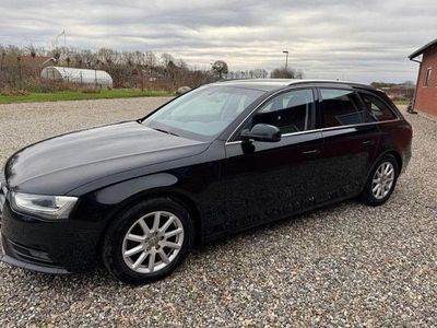 Gebraucht Audi A4 136 PS (100 kW) 2012 Schwarz Kombi