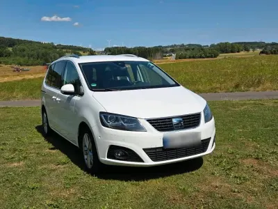 Gebraucht Seat Alhambra XCELLENCE 150 PS (110 kW) 2020 Weiß Van / Kleinbus