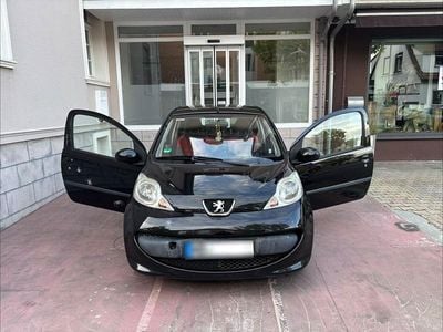 Gebraucht Peugeot 107 Urban Move 68 PS (50 kW) 2007 Schwarz Kleinwagen