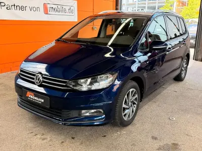 Gebraucht VW Touran Comfortline 110 PS (80 kW) 2017 Blau Van / Kleinbus