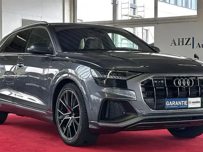 Gebraucht Audi Q8 S-Line 286 PS (210 kW) 2023 Daytonagrau perleffekt SUV