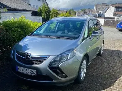 Gebraucht Opel Zafira Tourer Innovation 165 PS (121 kW) 2014 Silber Van / Kleinbus