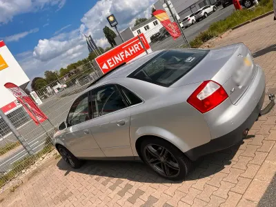 Gebraucht Audi A4 130 PS (95 kW) 2002 Silber Limousine