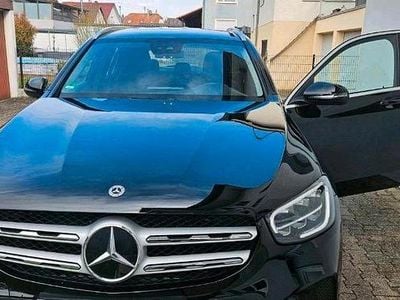 Gebraucht Mercedes GLC220 194 PS (142 kW) 2022 Schwarz SUV