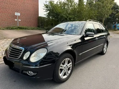 Gebraucht Mercedes E220 170 PS (125 kW) 2007 Schwarz Kombi
