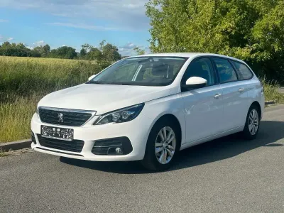 Gebraucht Peugeot 308 110 PS (80 kW) 2021 Lack weiss banquise/deckende l Kombi