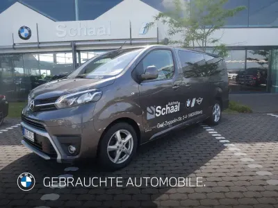 Gebraucht Toyota Proace Verso Comfort 150 PS (110 kW) 2019 Grau Kombi