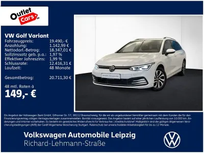 Gebraucht VW Golf VIII Active 131 PS (96 kW) 2023 Weiß Kombi