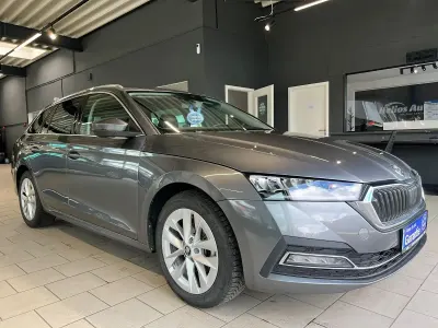 Gebraucht Skoda Octavia Selection 150 PS (110 kW) 2023 Grau Kombi