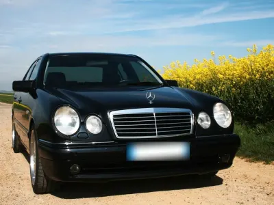 Gebraucht Mercedes E55 AMG AMG 354 PS (260 kW) 1999 Schwarz Limousine