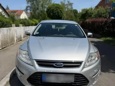 Gebraucht Ford Mondeo Ambiente 116 PS (85 kW) 2012 Silber Kombi