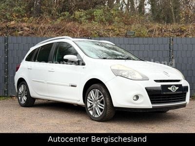 Gebraucht Renault Clio GrandTour Night&Day 111 PS (81 kW) 2012 Weiß Kombi