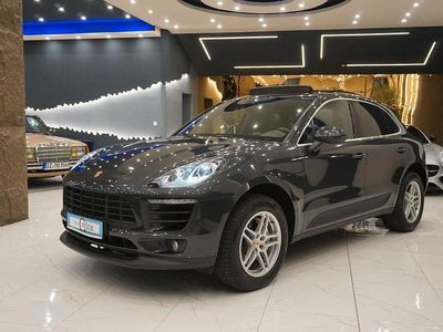 Grau Gebraucht 2016 Porsche Macan S SUV | 31.999 € (Fairer Preis)