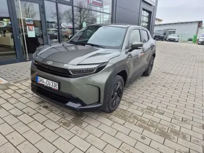Gebraucht Toyota Urban Cruiser 127 kW (174 PS) 2026 Dunkelgruen SUV