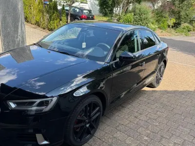 Gebraucht Audi A3 Sport 190 PS (139 kW) 2019 Schwarz Limousine