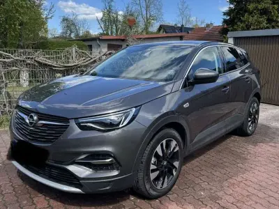 Second-hand Opel Grandland X Innovation 181 CP (133 kW) 2019 Gri SUV