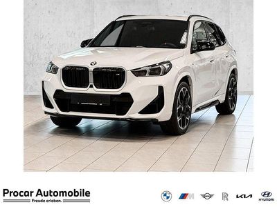 Alpinweiss iii Neu 2025 BMW X1 M Sport SUV | 64.610 € (Fairer Preis)