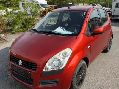 Gebraucht Suzuki Splash Basic 65 PS (47 kW) 2009 Rot Kleinwagen
