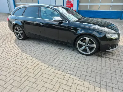 Gebraucht Audi A4 S-Line 140 PS (102 kW) 2011 Schwarz Kombi