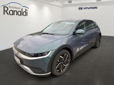 Grün Gebraucht 2024 Hyundai Ioniq Techniq Kleinwagen | 44.490 €