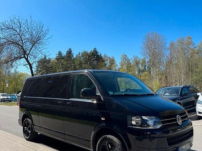 Usata VW Caravelle 165 CV (121 kW) 2015 Nero Furgone