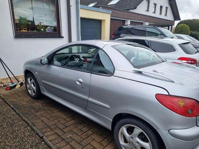 Silber Gebraucht 2006 Peugeot 206 CC Quiksilver Cabrio | 1.950 € (Fairer Preis)
