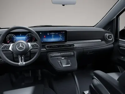 Gebraucht Mercedes V300 237 PS (174 kW) 2025 Manufacturer Van / Kleinbus