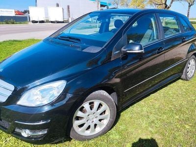 Usata Mercedes B160 95 CV (69 kW) 2011 Nero Monovolume