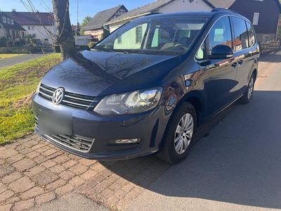 Second-hand VW Sharan 140 CP (102 kW) 2014 Albastru Monovolum