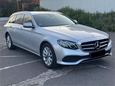 Mercedes E220
