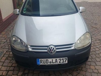 Gebraucht VW Golf IV Comfortline 116 PS (85 kW) 2004 Silber Limousine