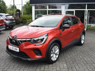 Gebraucht Mitsubishi ASX Plus 91 PS (66 kW) 2023 Aurorarot SUV