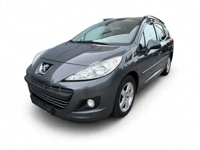 Gebraucht Peugeot 207 Family 95 PS (69 kW) 2012 Grau Kombi