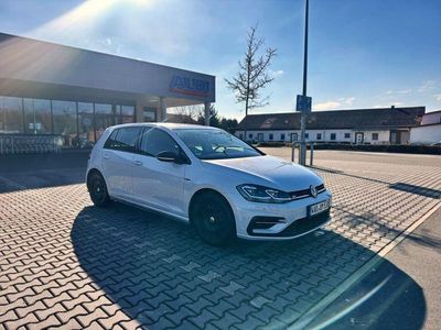 Gebraucht VW Golf VII Highline 150 PS (110 kW) 2018 Weiß Limousine