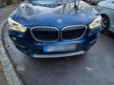 Blau Gebraucht 2016 BMW X1 SUV | 15.500 € (Guter Preis)