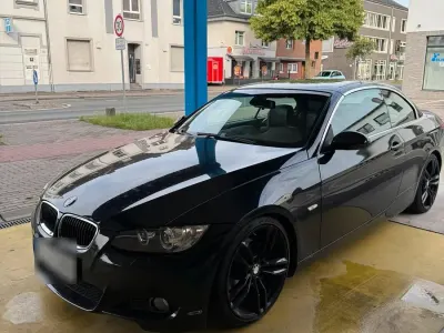 Gebraucht BMW 320 Cabriolet 170 PS (125 kW) 2007 Schwarz Cabrio