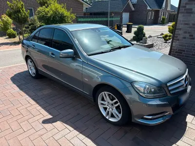 Gebraucht Mercedes 200 184 PS (135 kW) 2011 Grau Limousine