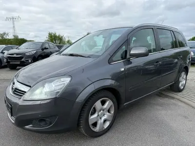 Gebraucht Opel Zafira 140 PS (102 kW) 2012 Grau Van / Kleinbus
