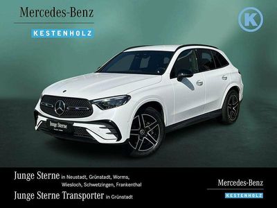 Gebraucht Mercedes GLC300e AMG 333 PS (244 kW) 2023 Manufaktur opalithweiß bright SUV