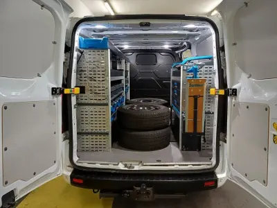 Gebraucht Ford Transit Custom 131 PS (96 kW) 2021 Frozen white Van / Kleinbus