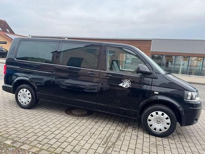 Schwarz Gebraucht 2011 VW Caravelle Comfortline Van / Kleinbus | 12.990 € (Fairer Preis)