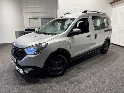 Gebraucht Dacia Dokker Stepway 116 PS (85 kW) 2017 Silber Van / Kleinbus