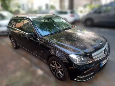 Gebraucht Mercedes C220 Avantgarde 170 PS (125 kW) 2011 Schwarz Limousine