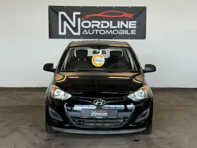 Gebraucht Hyundai i20 Edition 86 PS (63 kW) 2014 Schwarz Kleinwagen