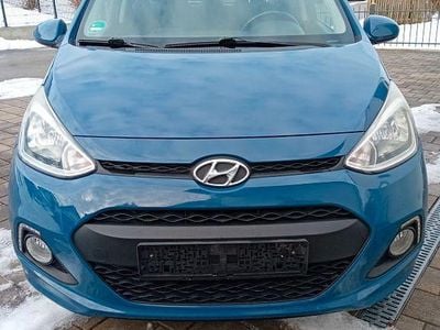 Blau Gebraucht 2013 Hyundai i10 Kleinwagen | 5.450 € (Teuer)